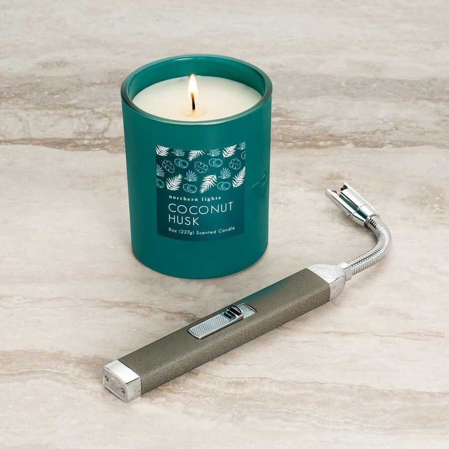 set de regalo de encendedor recargable pebble y vela de cáscara de coco de 8 oz