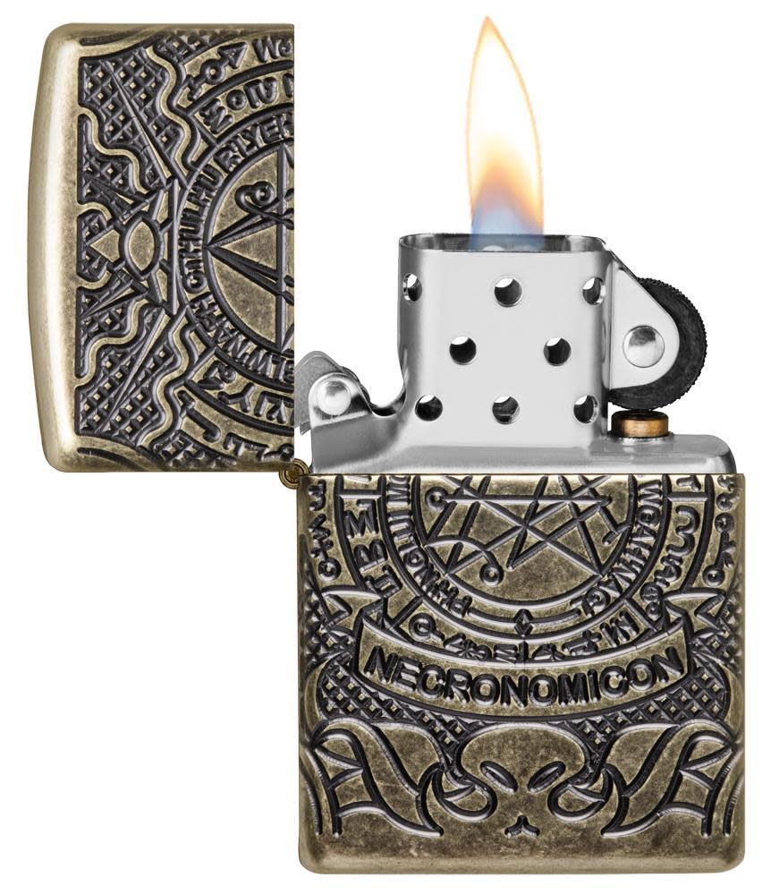 libro de los muertos de latón antiguo armor