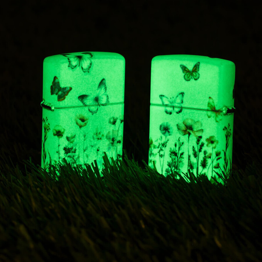 diseño de mariposas brillantes