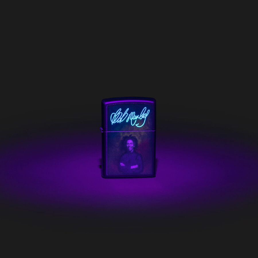 diseño exclusivo de bob marley black light