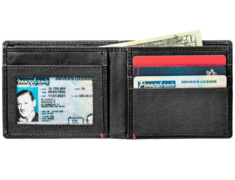 cartera de cuero negra con diseño de placa metálica de llama zippo